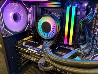 Herný PC R7 9800X3D / RTX 5080 / 32GB RAM / 2TB NVMe / WIFI - 3