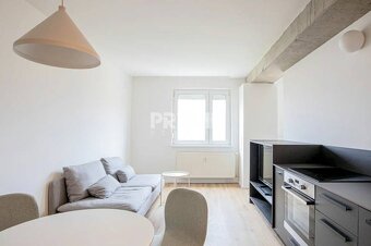 U NÁS  MODERNÝ 1,5i byt, REKONŠTRUKCIA, Budyšínska ulica, - 3