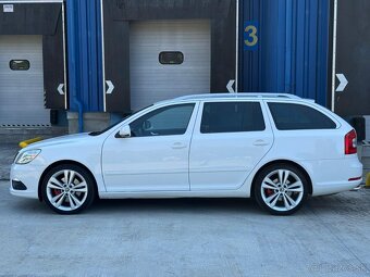 Skoda Octavia Combi 2.0TDI CR RS - 3