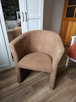 Hnedé kreslo - 3