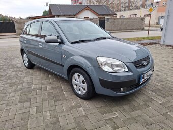Predam Kia Rio 1.4 benzín 71kw rok 8/2009 - 3