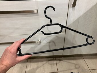 DARUJEM Plastové Vešiaky - 3