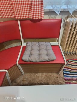 Predám rohovú lavicu - 3