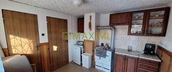 Záhradná chata v obci Sološnica - 3