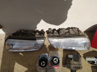 ZADNE SVETLÁ FABIA COMBI ,PREDNE UZ NEMAM - 3