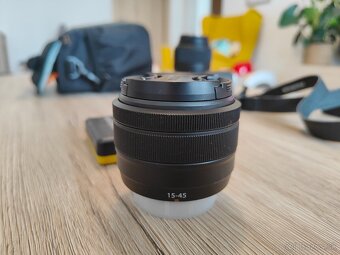 Fujifilm X-T200 - 3