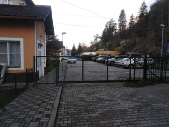 Pripravujem k predaju 1 izbový podkrovný byt 36 m2 - 3