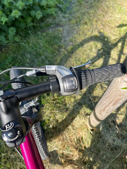 Predám ultra ľahký bicykel Kubikes 20S - 3