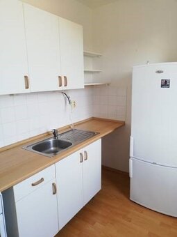 Prenajmem v 1i byt – Bratislava – Dúbravka – ul. Drobného - 3