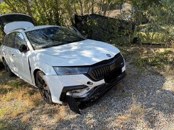Škoda Octavia Combi 1.4tsi Hybrid dsg RS - 3