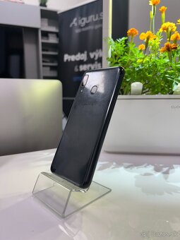 Samsung Galaxy A20e - 3