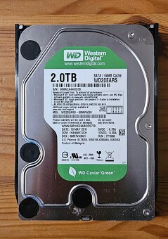 Predám 2 HDD + NAS zadarmo - 3
