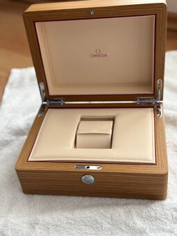 Krabička na hodinky drevená Omega - 3