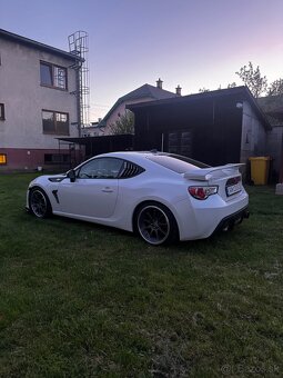 Toyotu GT86 (2013 | 147 kW | len 112 000km) - 3