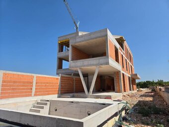 CHORVÁTSKO - Apartmány v tichej časti (S1) - VODICE, ŠIBENIK - 3