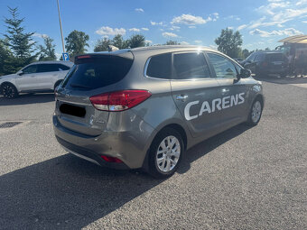 Kia Carens 1.7 CRDi 7DCT Zlatá edícia - 3