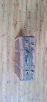 Starý kufor - 3