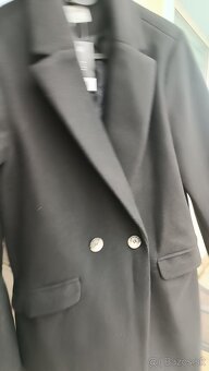 Čierny nový dámsky kabát - 3