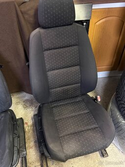 Bmw e36 predne sedačky - 3
