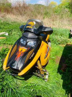 Ski-Doo MXZ 800 2003 - 3