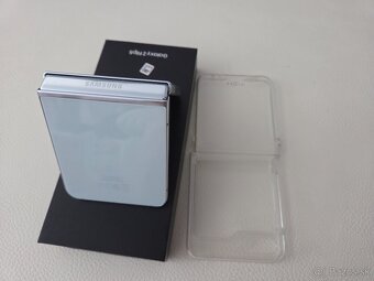 Samsung Z flip5 256g.. - 3