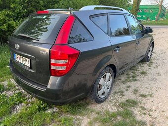 Kia Cee’d SW 1,6 CRDI - 3
