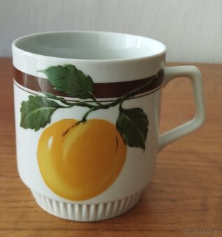 Porcelánové šálky - retro -2ks - 3