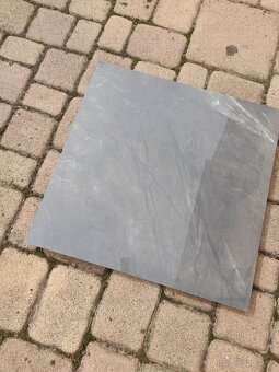 Predam dlažbu 60x60 vysoký lesk. - 3