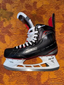 Korčule Bauer Vapor X500 Sr 10.5 / 44.5 - 3