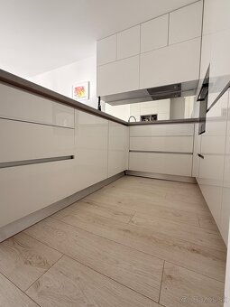 REZERVOVANE  Kuchynska linka biela - 3