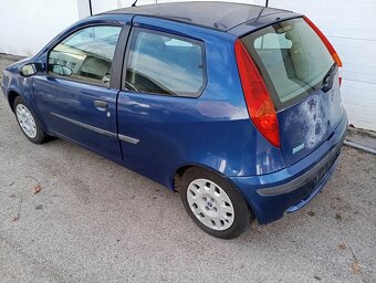 Fiat Punto 1,2 i rok 2002 44kw - 3