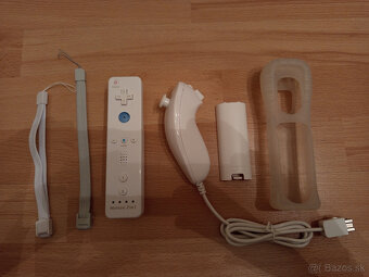 Nintendo Wii-Motion Plus ovládač + Nunchuck + Fit Board - 3