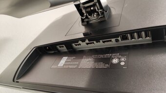 Monitor 24" - DELL U2415b profesional - 3