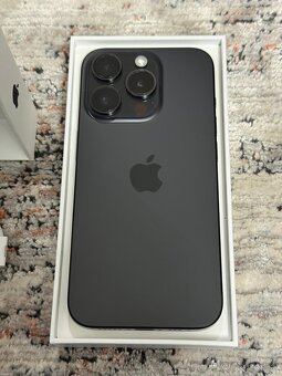 iPhone 15 pro 256GB, Black Titanium - 3