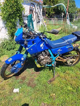 Honda nx 500 dominator - 3