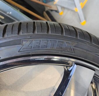 Vossen 5x112 265/35 R22 celoročné pneumatiky - 3