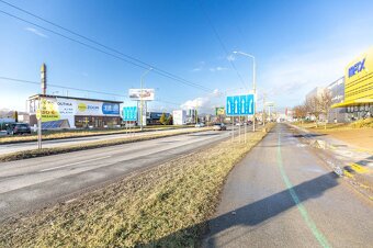 Prenájom - obchodný priestor/showroom - 160m2, 5x parking - 3
