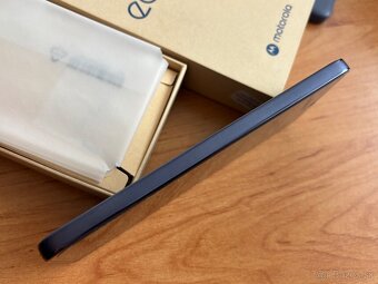 Motorola Edge 50 Neo - 3