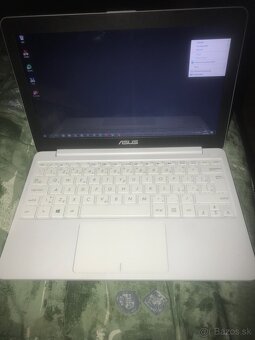 Asus E 203 N - 3