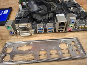set ASUS B250M-D2V(1151) i5-6400 / 8GB RAM/ SSD 250GB - 3