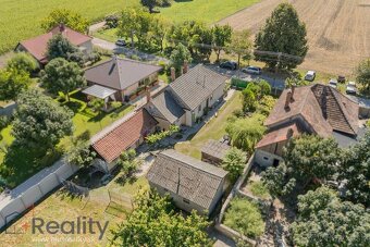 Starší dom s pozemkom o výmere 2800 m² na predaj - 3