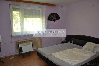 Na predaj dvojgeneračný rodinný dom s pekným pozemkom Andovc - 3