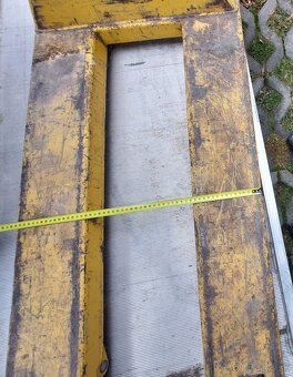 Paletovací vozík a nájazdová plošina - 3