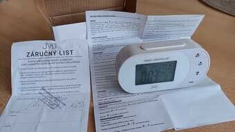 digitálny budík značky JVD - 3