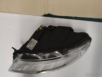 Ľavý Bixenon Audi A6 4f AFS 4F0 941 029 - 3