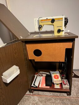 Šijací stroj Veritas - 3