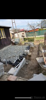 Zamkova Dlazba , betónové ploty - 3