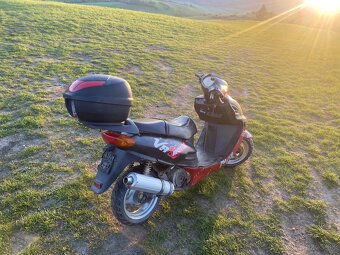Skúter super vr 125 - 3