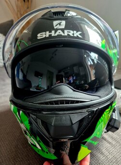 Prilba integrálna zn. Shark - NOVÁ - 3