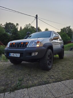 Toyota Land Cruiser 120 - 3